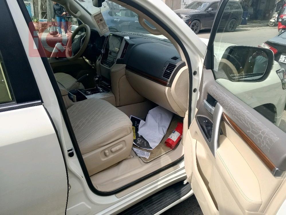 تويوتا لاندكروزر